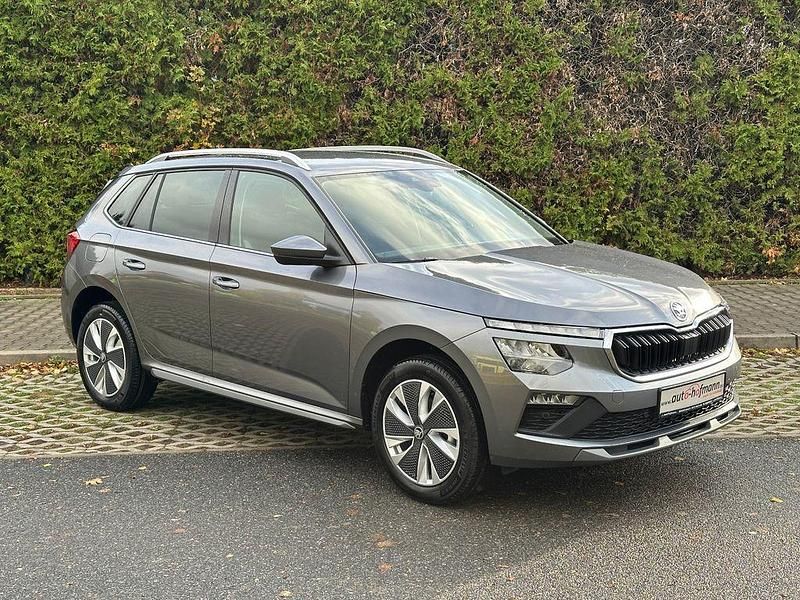 Neu Skoda 105 150 PS (110 kW) 2025 Grau Limousine