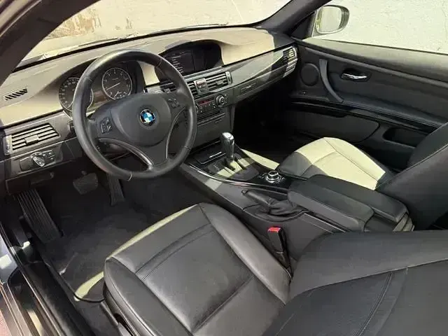 Gebraucht BMW 320 Comfort Edition 170 PS (125 kW) 2010 Andere Coupé