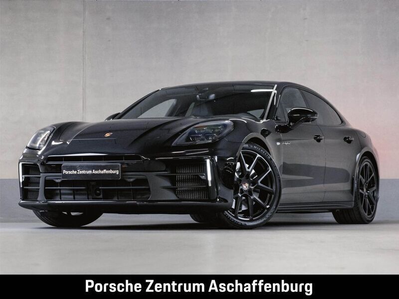 Tiefschwarzmetallic Neu 2025 Porsche Panamera 4 Limousine | 133.593 € - Bild 1/4
