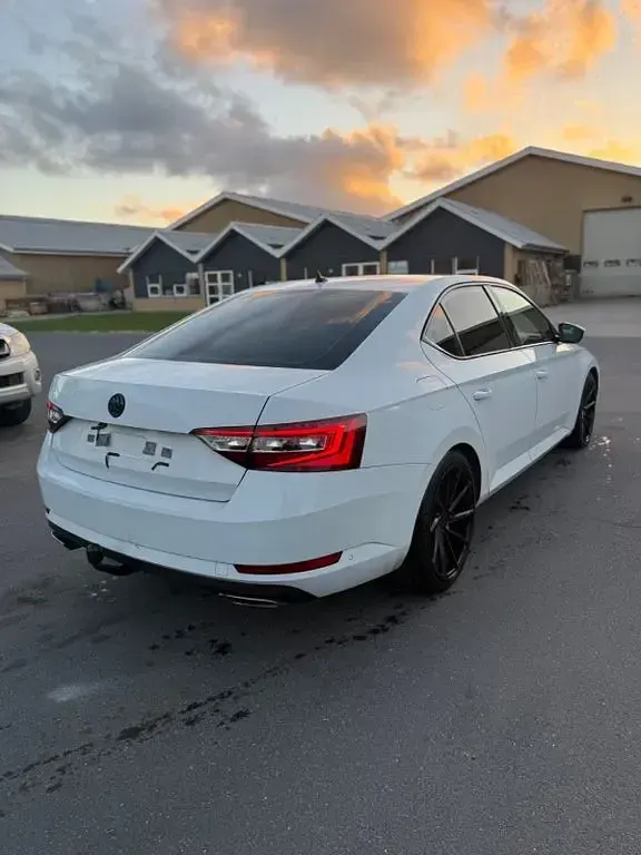 Gebraucht Skoda Superb Style 280 PS (205 kW) 2016 Weiß Limousine