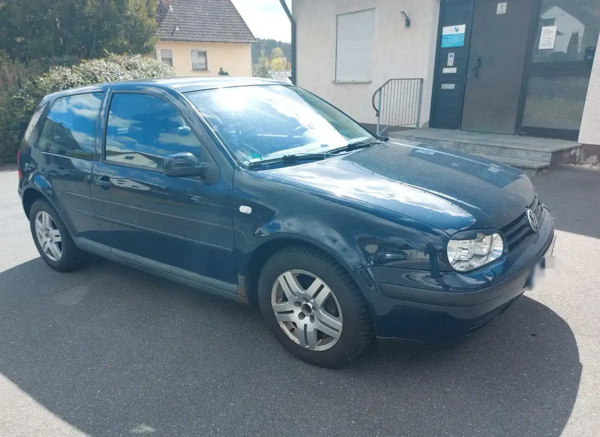 Gebraucht VW Golf IV 75 PS (55 kW) 2002 Blau Limousine