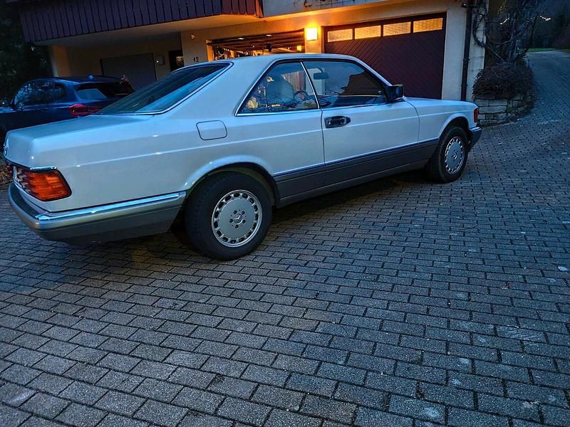Gebraucht Mercedes 500 252 PS (185 kW) 1989 Weiß Coupé
