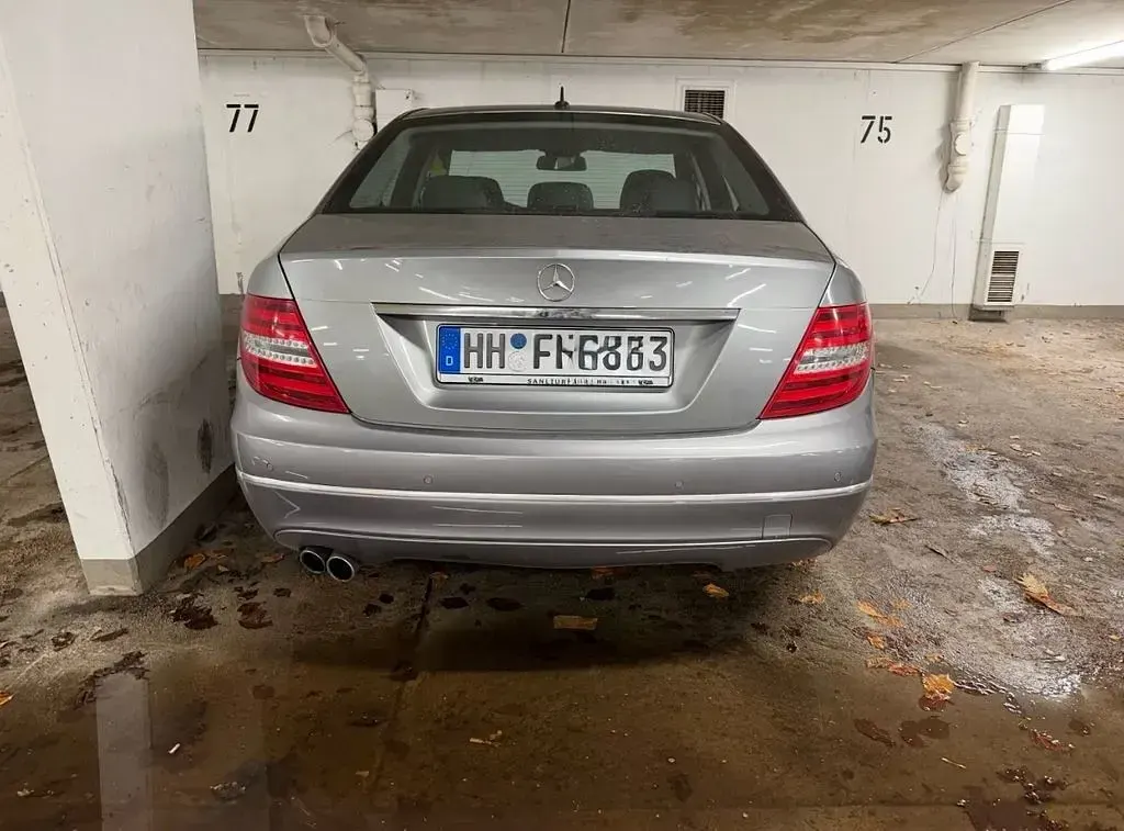 Gebraucht Mercedes C180 Avantgarde 156 PS (114 kW) 2013 Grau Limousine