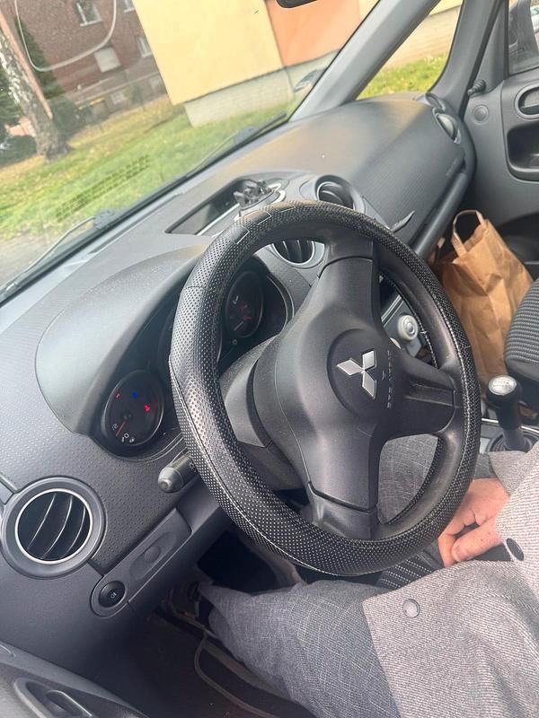 Gebraucht Mitsubishi Colt 75 PS (55 kW) 2007 Weiß Kleinwagen