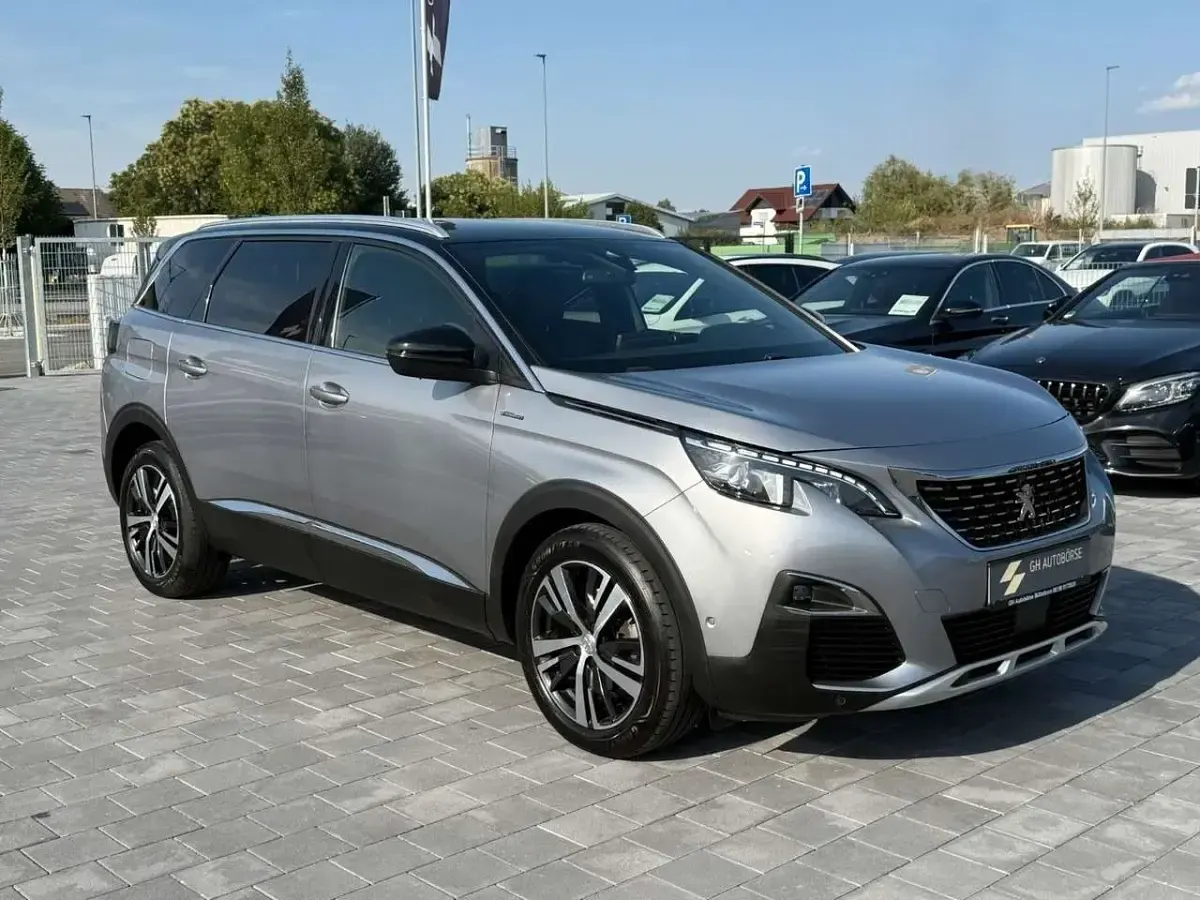 Gebraucht Peugeot 5008 Allure GT-Line 131 PS (96 kW) 2020 Grau SUV