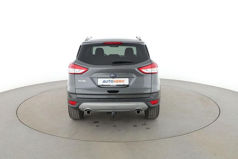 Gebraucht Ford Kuga Titanium 150 PS (110 kW) 2015 Grau SUV