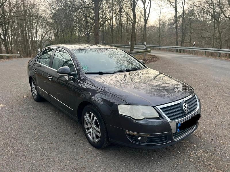 Gebraucht VW Passat 150 PS (110 kW) 2005 Braun Kombi