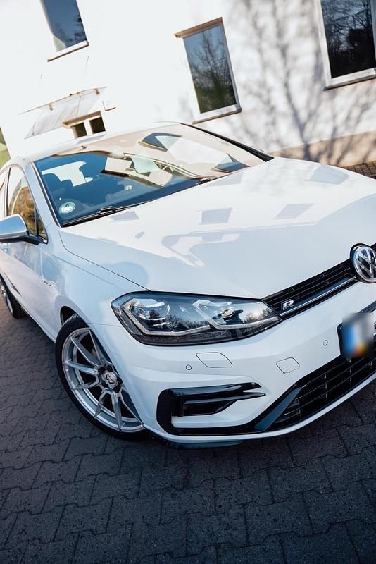 Gebraucht VW Golf VII 310 PS (228 kW) 2018 Weiß Kleinwagen