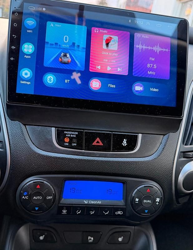 Gebraucht Hyundai ix35 163 PS (119 kW) 2012 Grau SUV