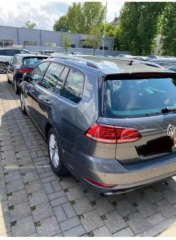 Gebraucht VW Golf VII United 150 PS (110 kW) 2020 Grau Kombi