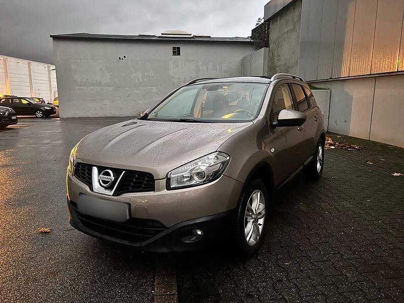 Braun Gebraucht 2012 Nissan Qashqai +2 SUV | 4.950 € (Guter Preis) - Bild 1/4