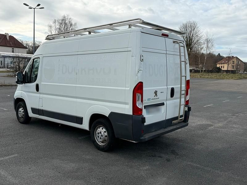 Gebraucht Peugeot Boxer 110 PS (80 kW) 2015 Weiß Van