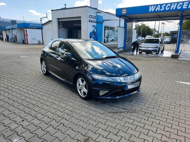 Schwarz Gebraucht 2006 Honda Civic Limousine | 2.800 € (Etwas zu teuer) - Bild 1/4