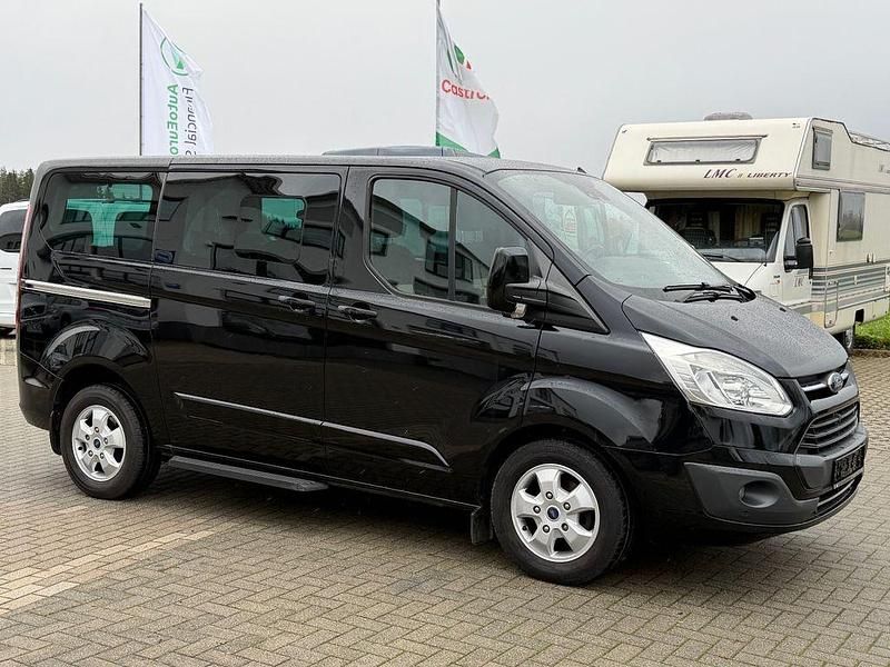 Gebraucht Ford Tourneo 170 PS (125 kW) 2017 Schwarz Van / Kleinbus