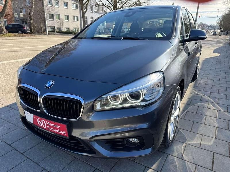 Gebraucht BMW 218 136 PS (100 kW) 2015 Mineralgrau Van / Kleinbus