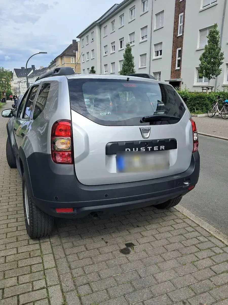 Gebraucht Dacia Duster Ice 90 PS (66 kW) 2014 Silber SUV