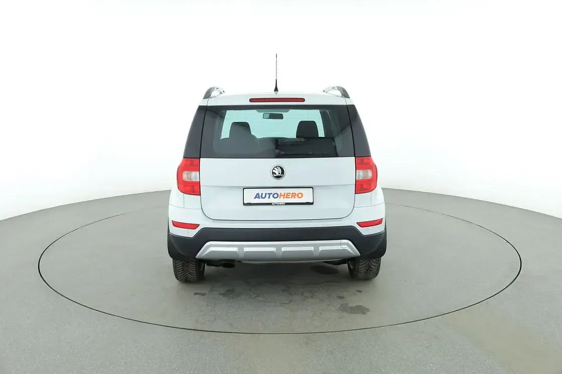Gebraucht Skoda Yeti Ambition 105 PS (77 kW) 2015 Weiß SUV