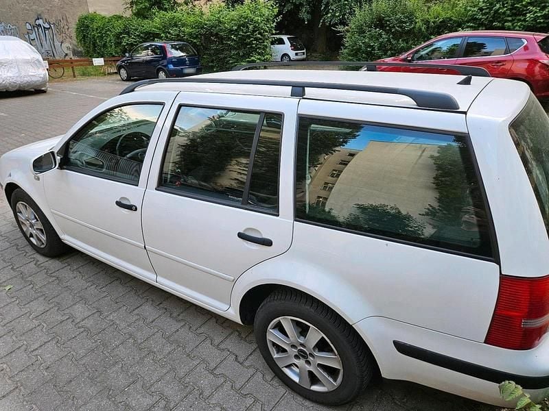Gebraucht VW Golf IV 115 PS (84 kW) 2005 Weiß Kombi