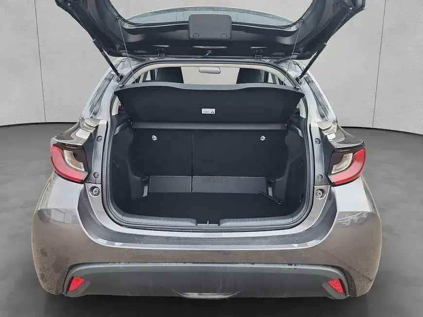 Occasion Mazda 2 Center-Line 92 ch (67 kW) 2025 Gris Citadine