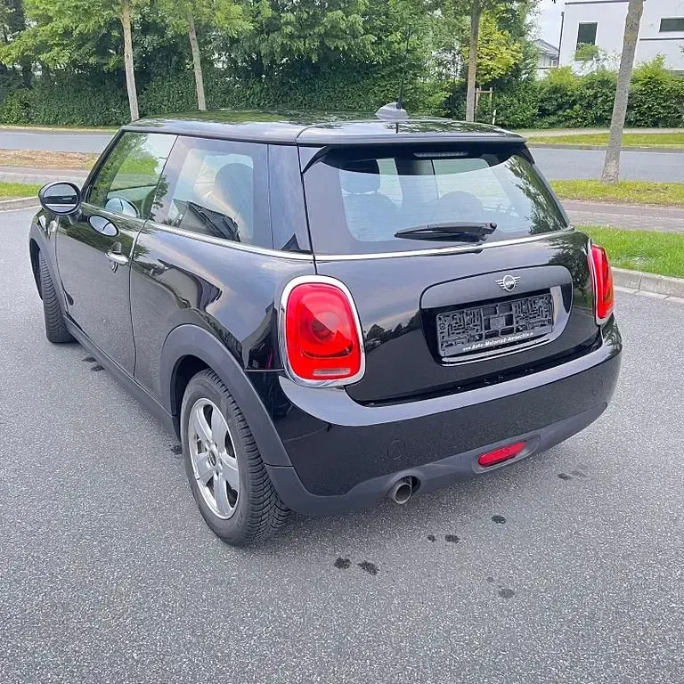 Occasion Mini One D 95 PK (69 kW) 2019 Zwart Hatchback