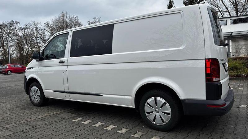 Używany VW Transporter 110 KM (80 kW) 2021 Biały Van