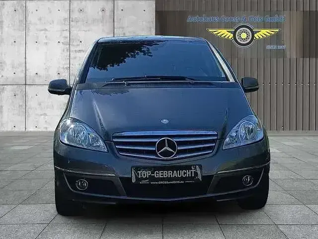 Gebraucht Mercedes A200 Elegance 136 PS (100 kW) 2009 Mountaingrau met. Limousine