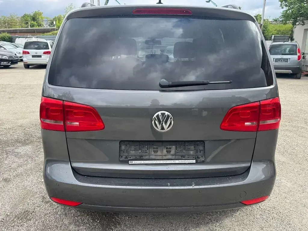 Gebraucht VW Touran 140 PS (102 kW) 2012 Grau Van / Kleinbus