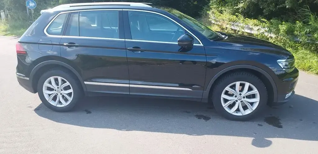 Gebraucht VW Tiguan Comfortline 150 PS (110 kW) 2017 Schwarz SUV