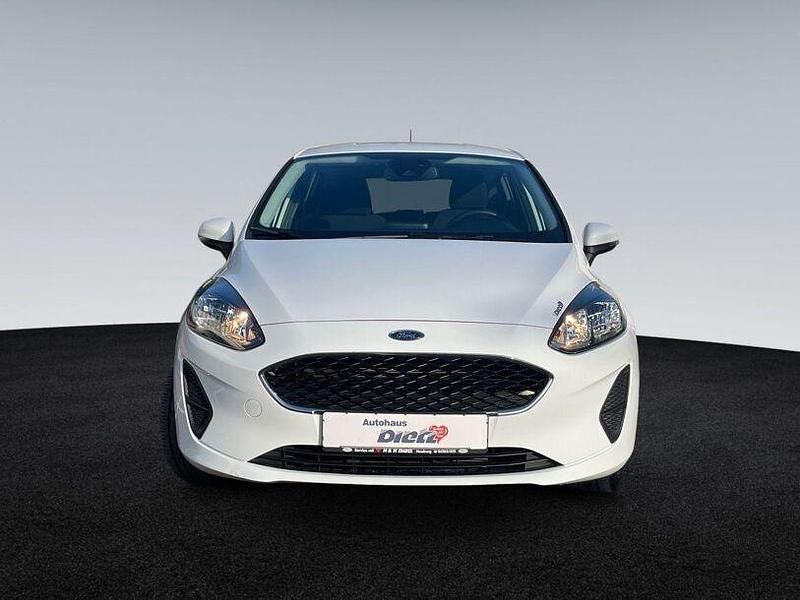Gebraucht Ford Fiesta Cool & Connect 75 PS (55 kW) 2021 Frostweiß Limousine