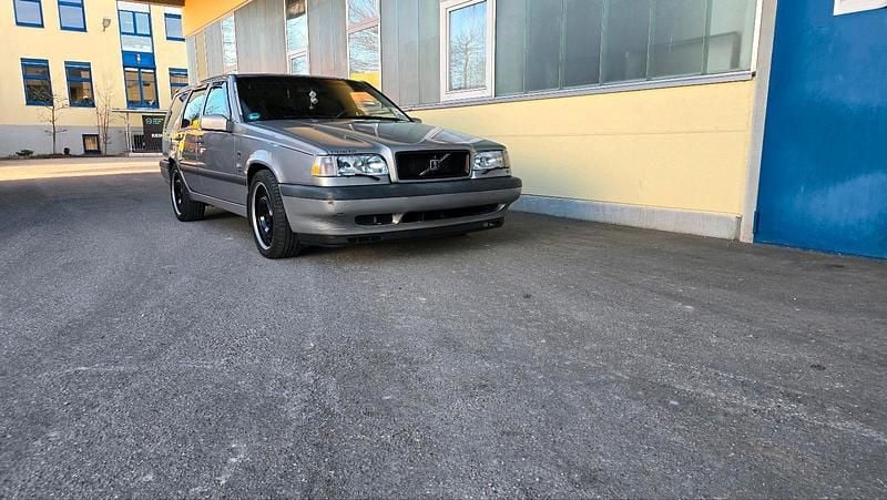 Silber Gebraucht 1995 Volvo 850 Kombi | 8.000 € - Bild 1/4