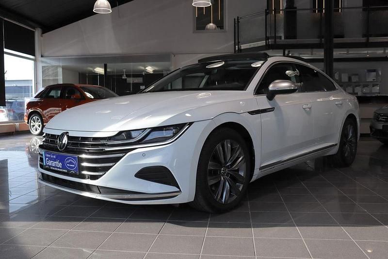 Gebraucht VW Arteon Elegance 150 PS (110 kW) 2021 Pure white Limousine