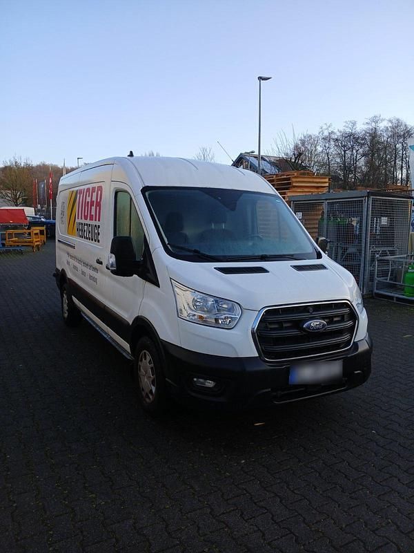 Gebraucht Ford Transit 131 PS (96 kW) 2020 Weiß Van / Kleinbus