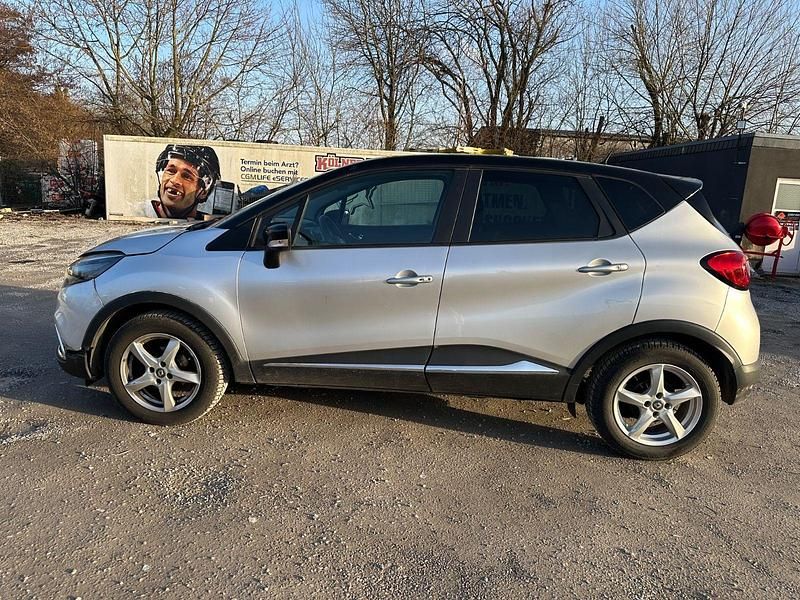 Gebraucht Renault Captur Dynamique 90 PS (66 kW) 2015 Schwarz SUV