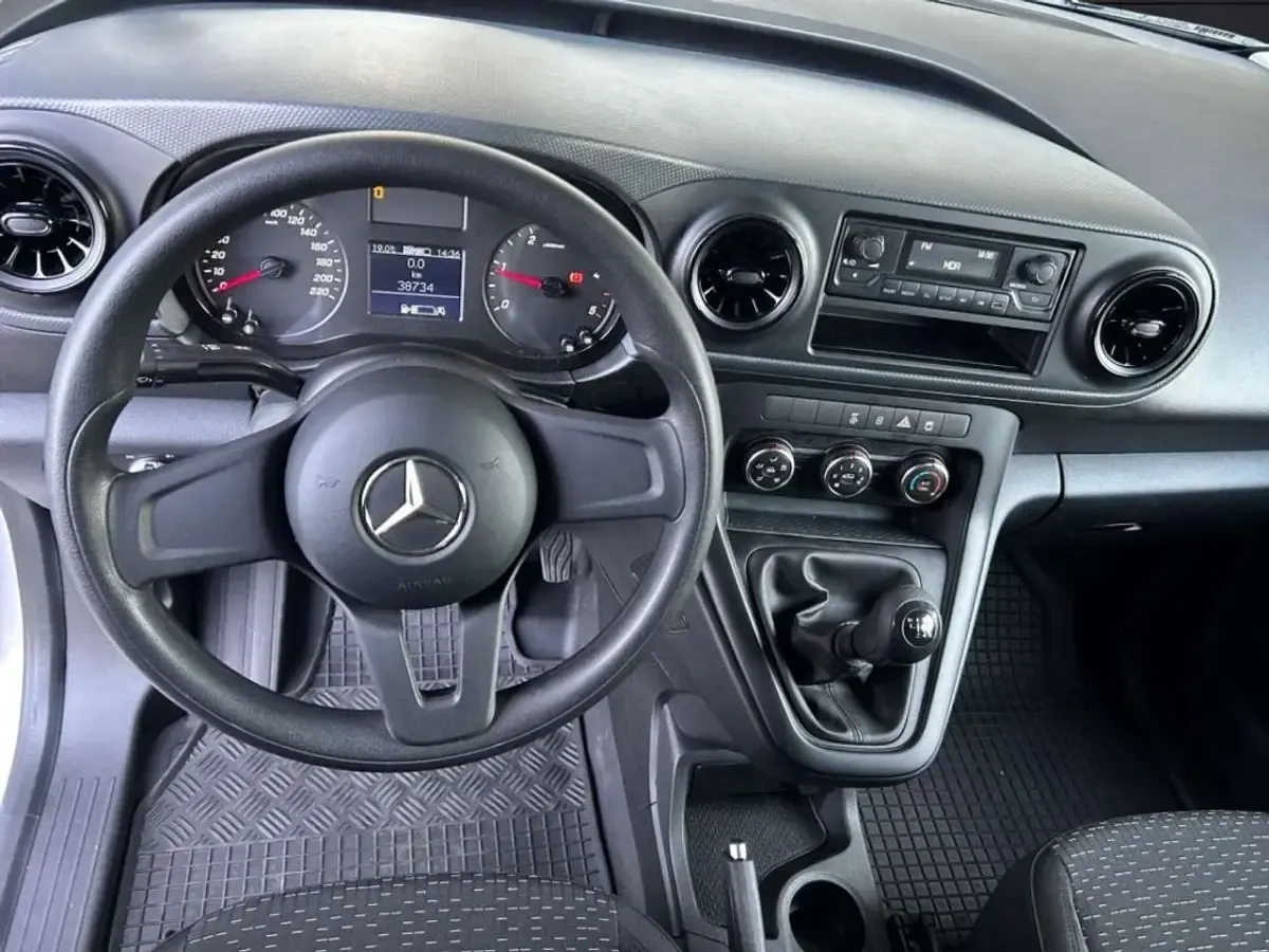 Gebraucht Mercedes Citan 108 75 PS (55 kW) 2024 Arktikweiß Van / Kleinbus