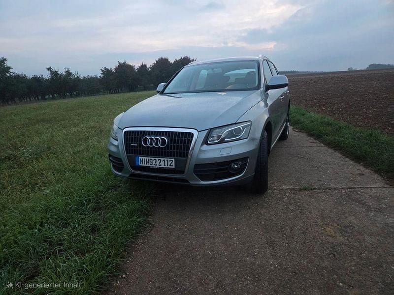 Grau Gebraucht 2009 Audi Q5 SUV | 7.800 € (Etwas zu teuer) - Bild 1/4