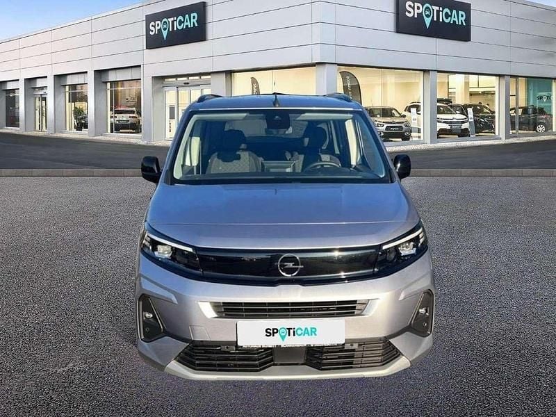 Neu Opel Combo Life 131 PS (96 kW) 2025 Kontast grau Van / Kleinbus