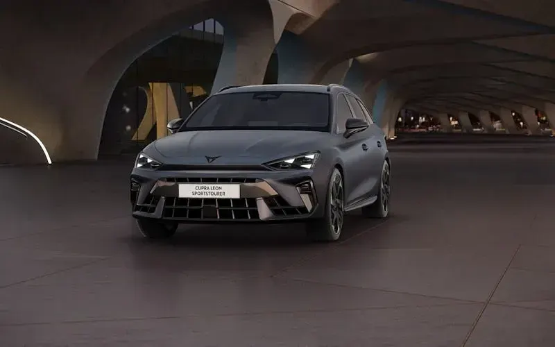 Neu Cupra Leon VZ 333 PS (244 kW) 2025 Grau Kombi