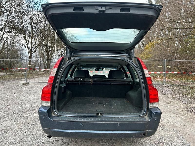 Gebraucht Volvo V70 165 PS (121 kW) 2004 Blau Kombi