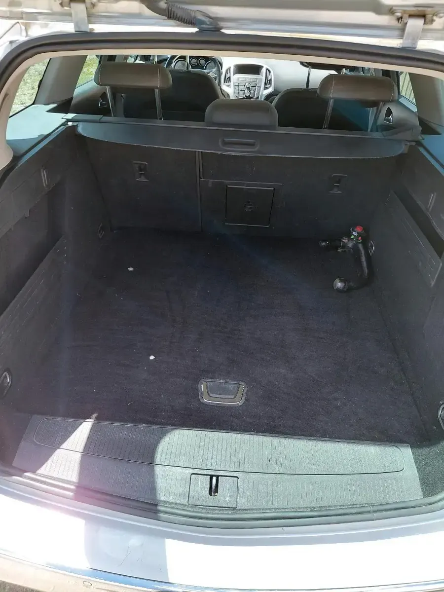Gebraucht Opel Astra 140 PS (102 kW) 2015 Silber Kombi