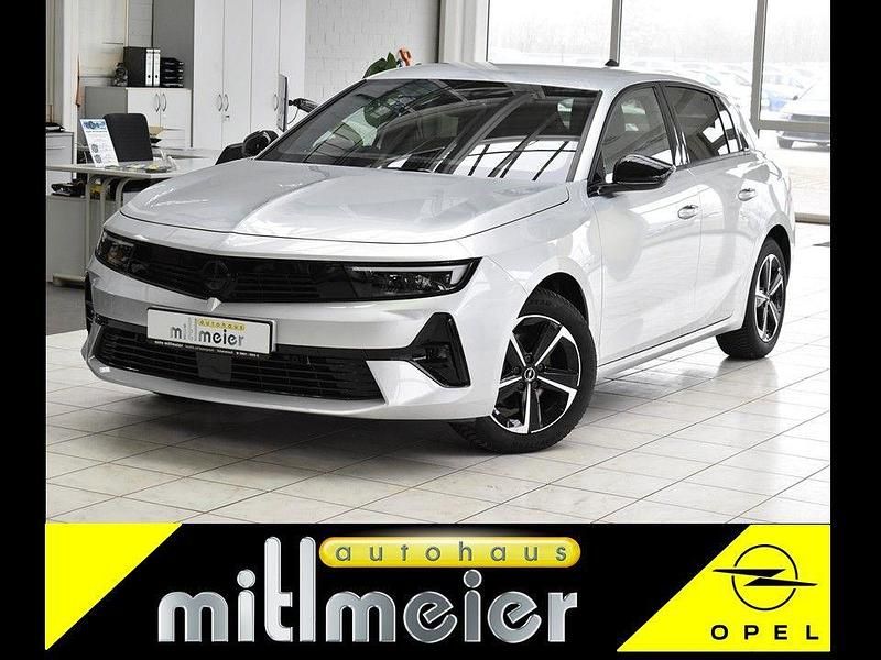 Gebraucht Opel Astra 131 PS (96 kW) 2024 Silber Limousine
