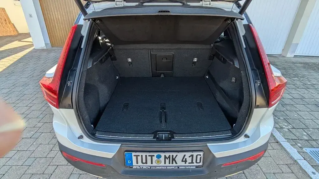 Gebraucht Volvo XC40 R-Design 190 PS (139 kW) 2019 Weiß SUV
