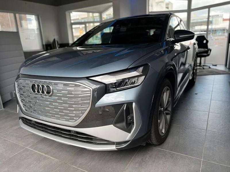 Andere Gebraucht 2023 Audi Q4 e-tron Comfort SUV | 35.795 € - Bild 1/4