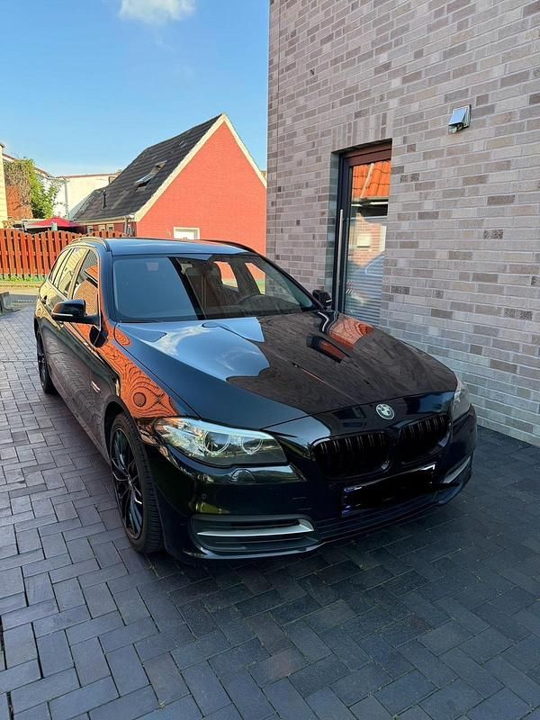 Gebraucht BMW 520 184 PS (135 kW) 2014 Schwarz Limousine