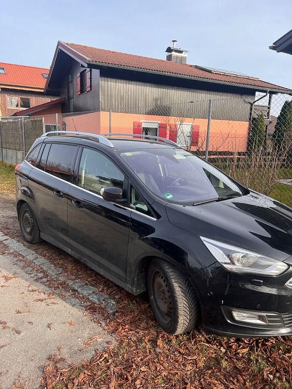 Gebraucht Ford Grand C-Max Titanium 150 PS (110 kW) 2017 Schwarz Van / Kleinbus