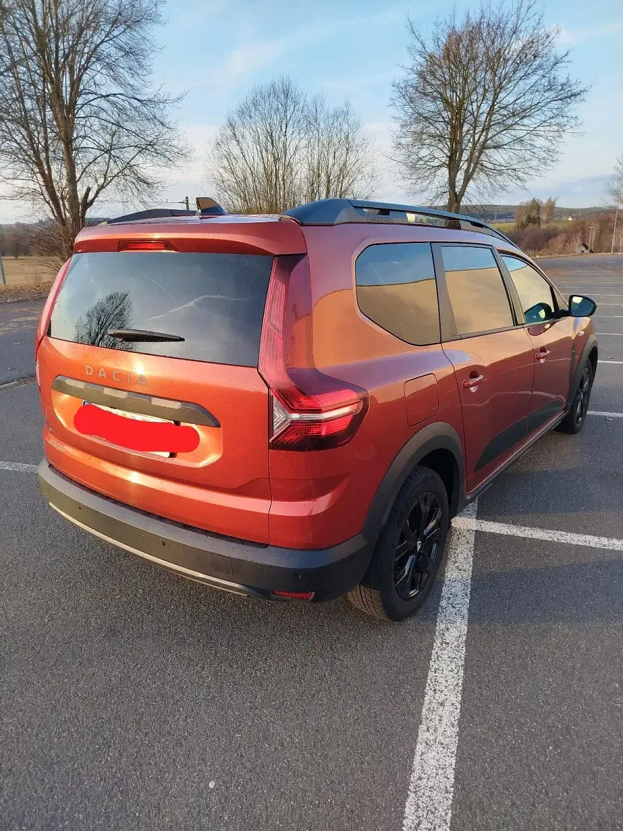 Gebraucht Dacia Jogger 101 PS (74 kW) 2022 Andere farben Van / Kleinbus
