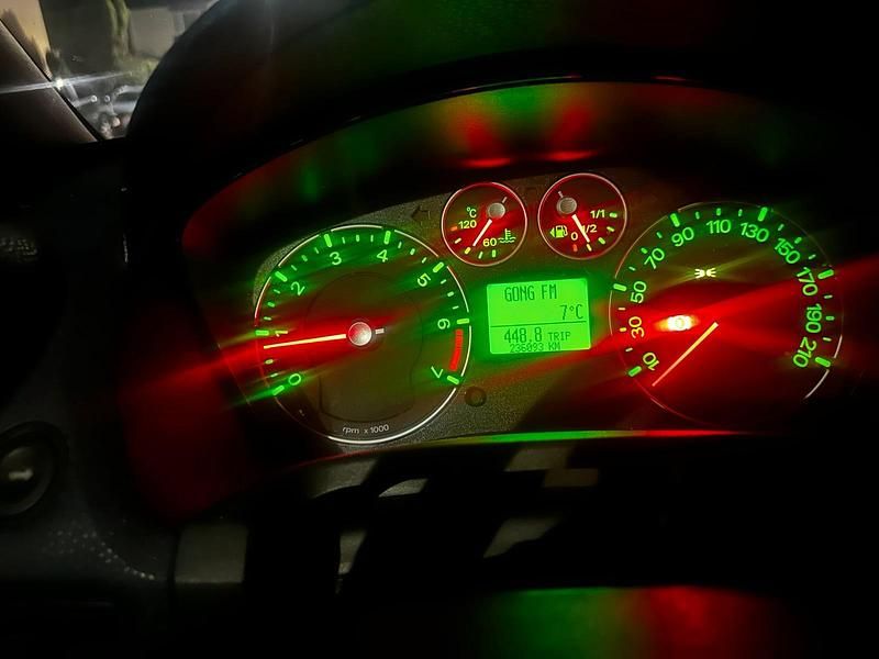 Gebraucht Ford Fiesta 80 PS (58 kW) 2006 Blau Kleinwagen