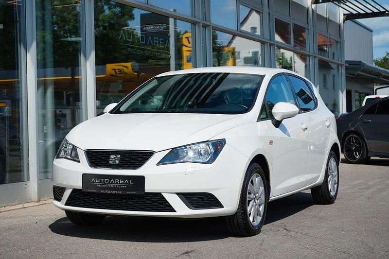 Weiß Gebraucht 2015 Seat Ibiza Style Limousine | 6.990 € (Fairer Preis) - Bild 1/4