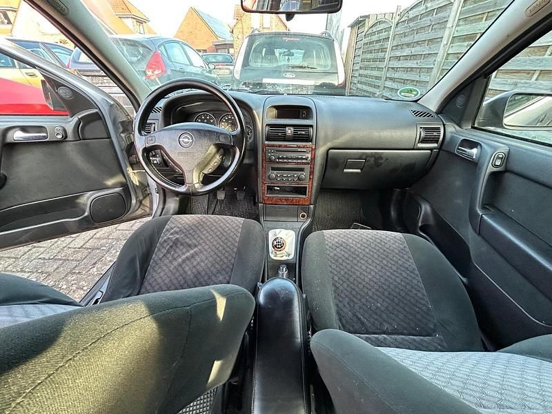 Gebraucht Opel Astra 125 PS (91 kW) 2001 Grau Kombi