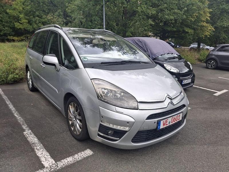 Silber Gebraucht 2011 Citroën C4 Picasso Exclusive Van / Kleinbus | 4.800 € (Etwas zu teuer) - Bild 1/4