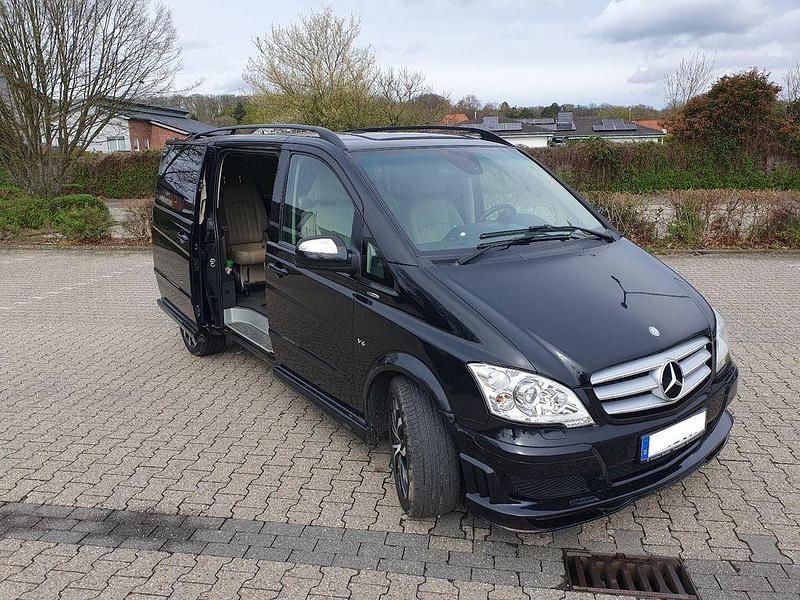 Gebraucht Mercedes Viano 224 PS (164 kW) 2010 Schwarz Van / Kleinbus